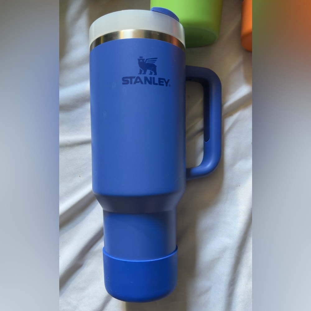 Dark blue Stanley
